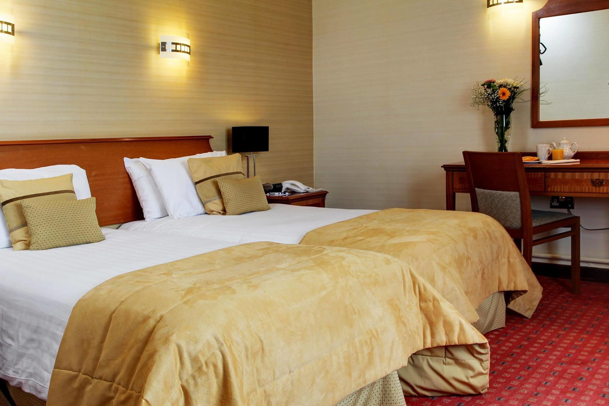 Best Western Aberavon Beach Hotel Port Talbot Esterno foto